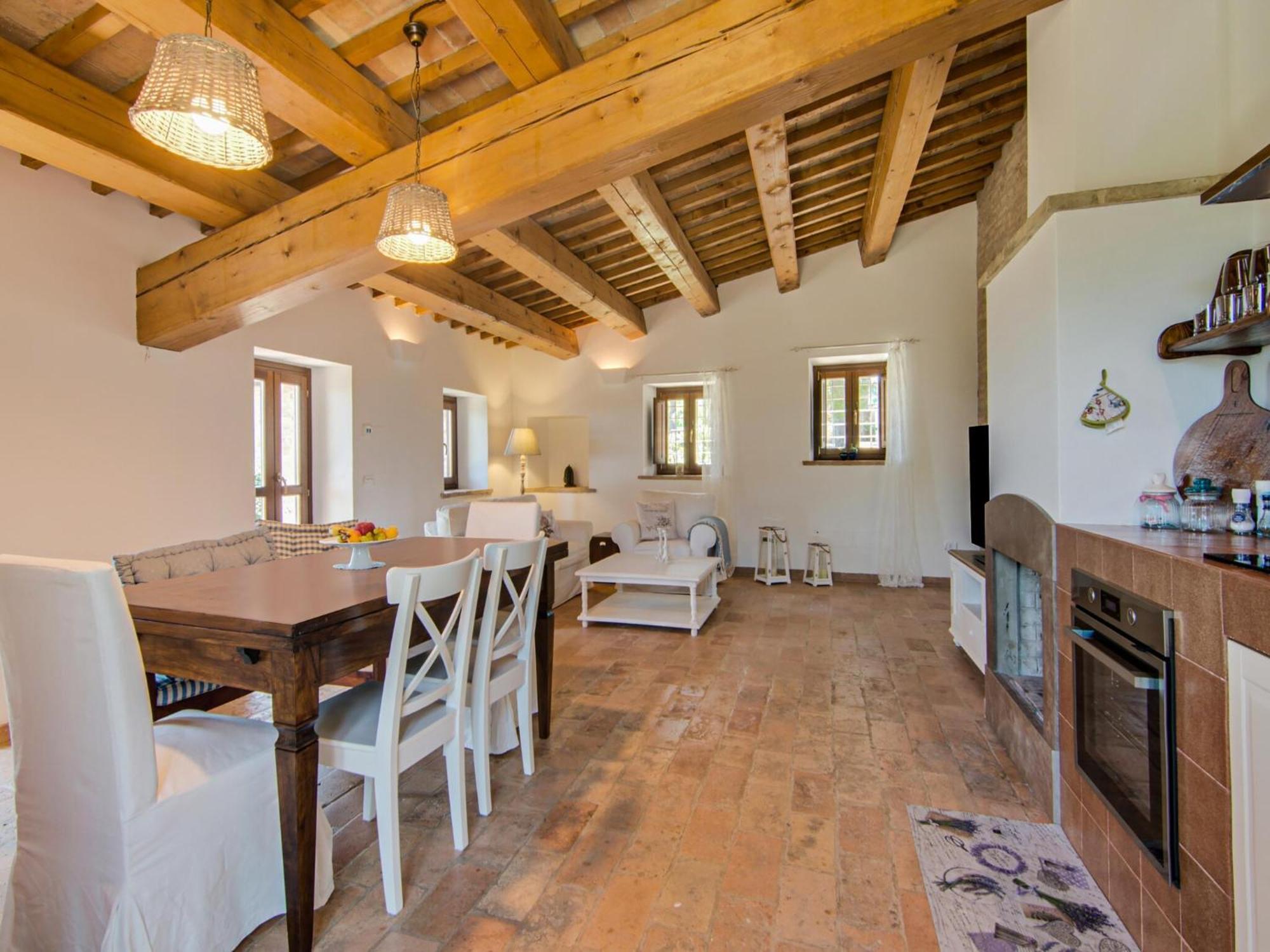 Stunning Apartment In Mombaroccio Near Metauro River Exterior photo