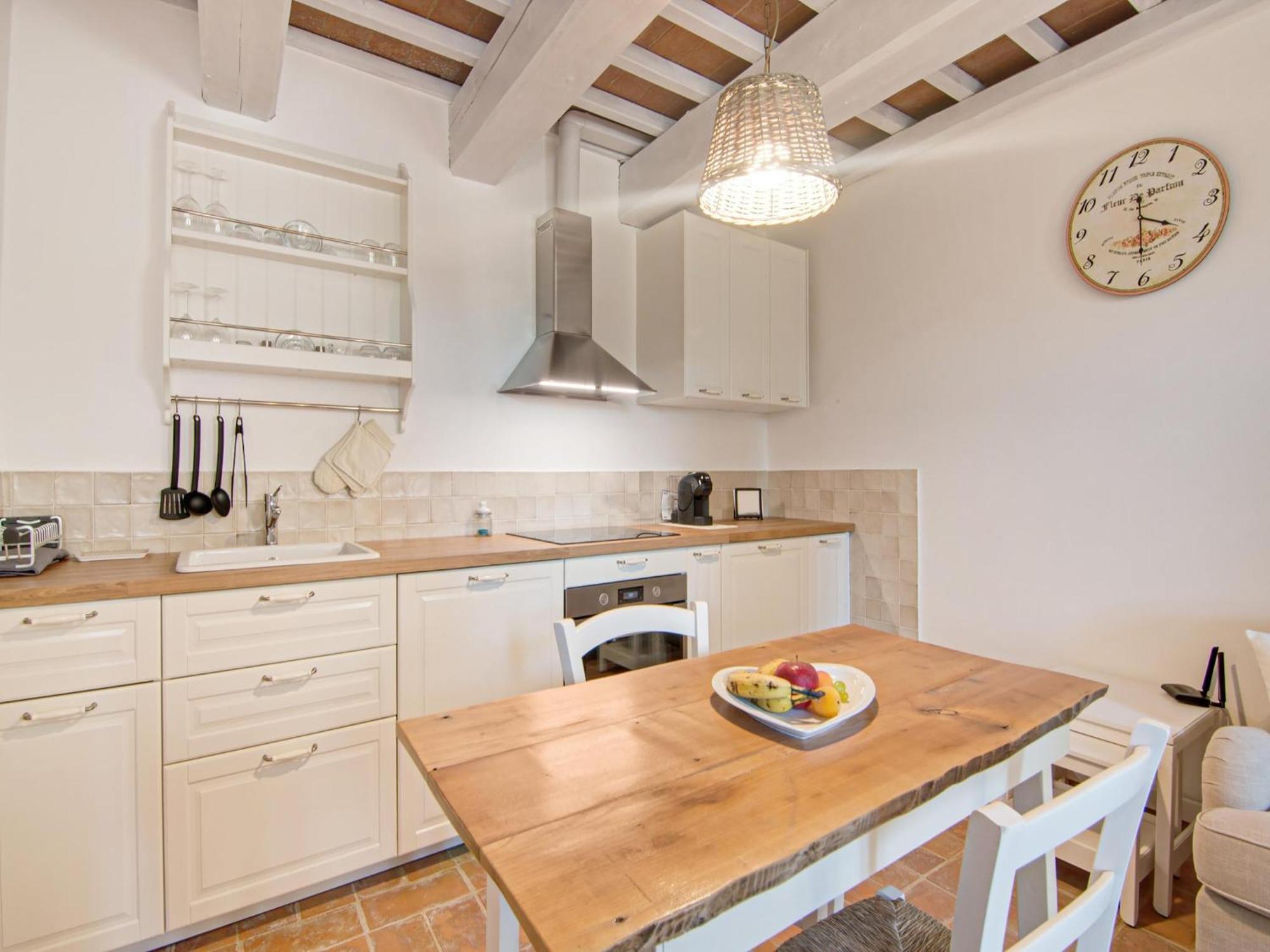Stunning Apartment In Mombaroccio Near Metauro River Exterior photo