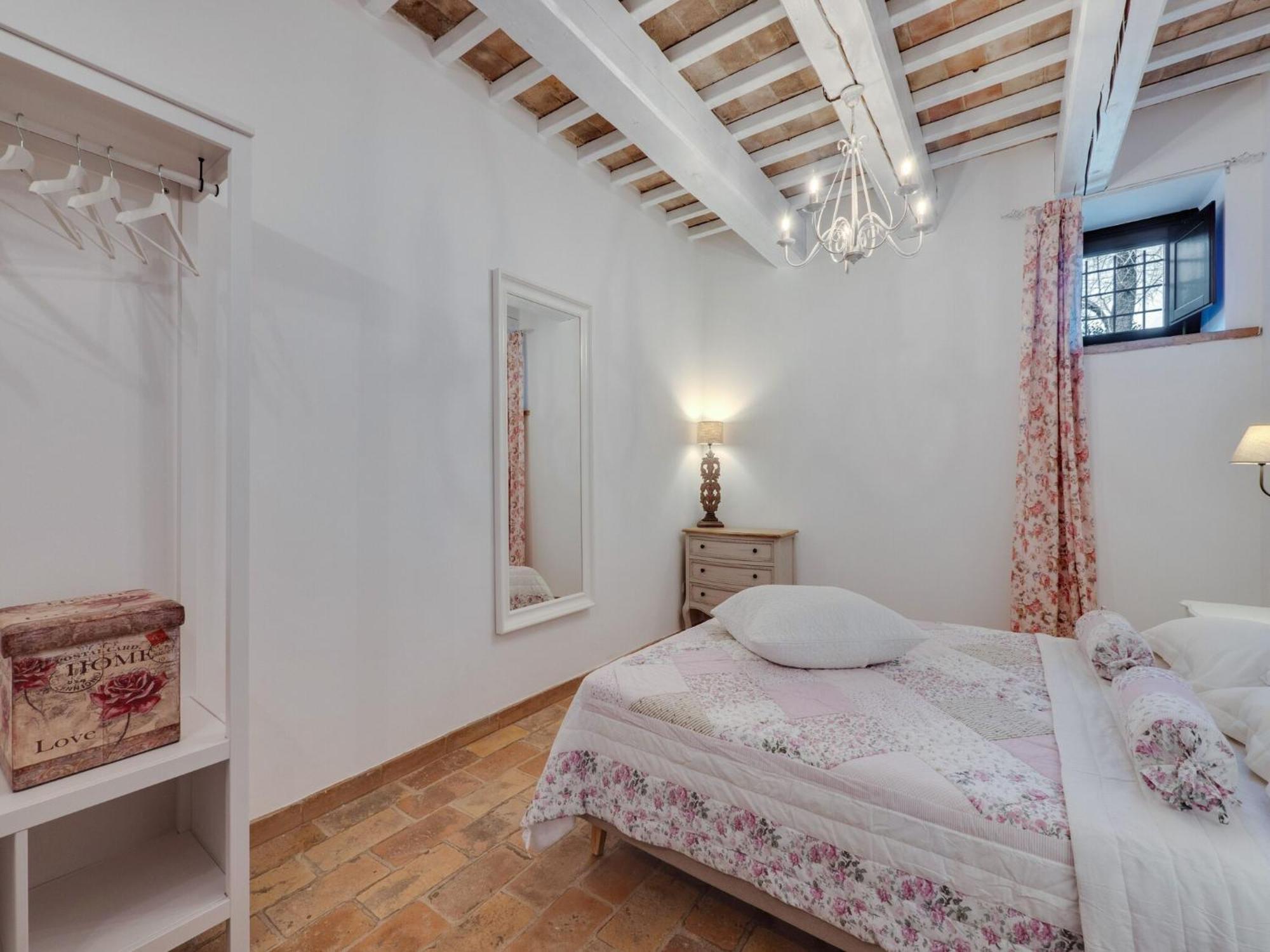 Stunning Apartment In Mombaroccio Near Metauro River Exterior photo
